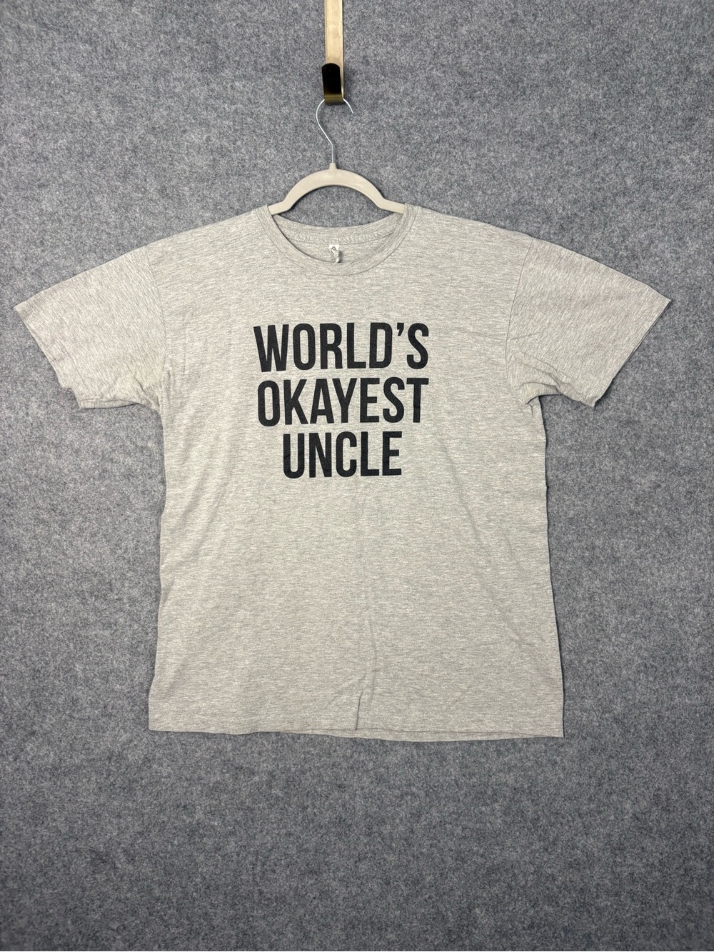 World’s Okayest Uncle Gray Graphic Tee Large